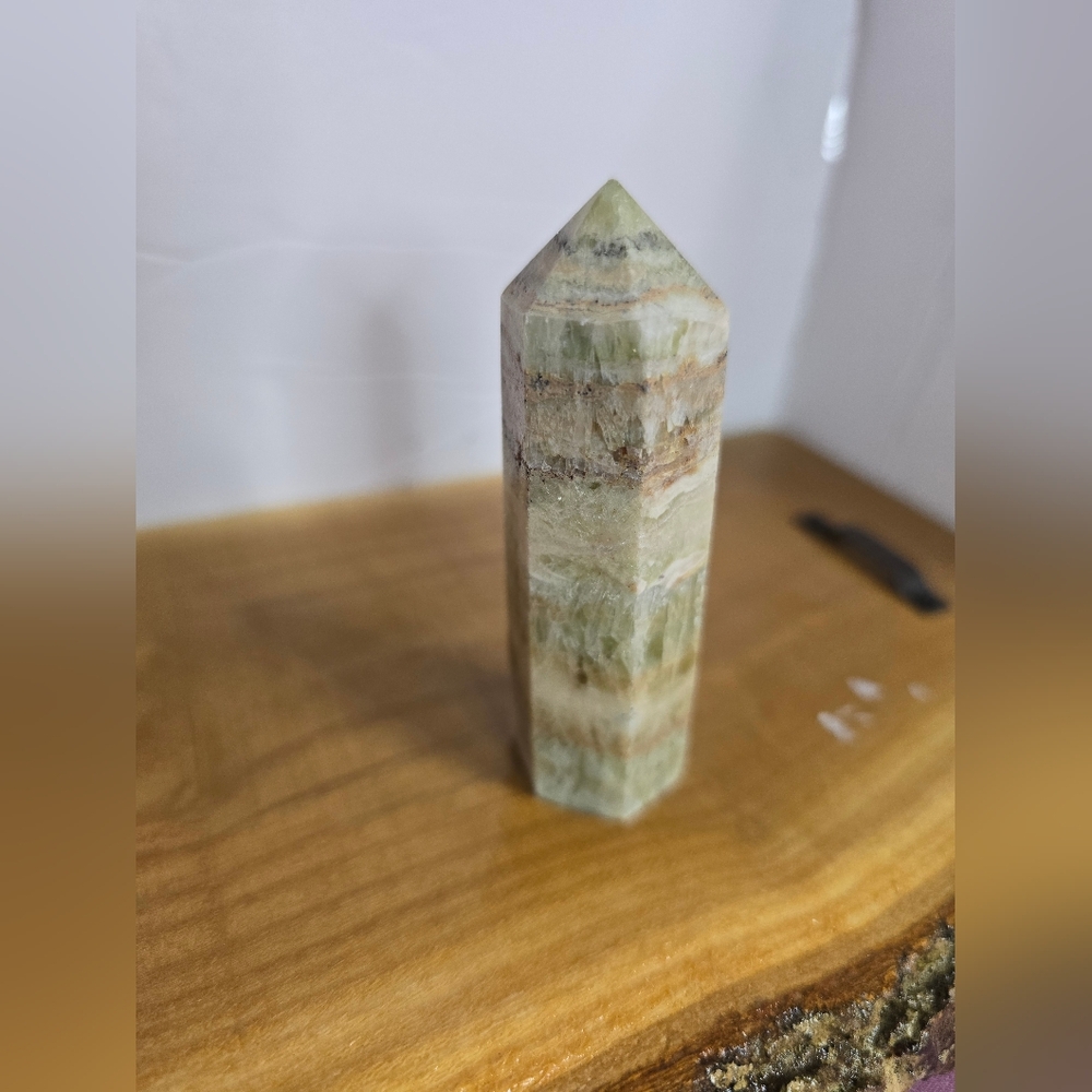 Green Onyx Calcite Tower